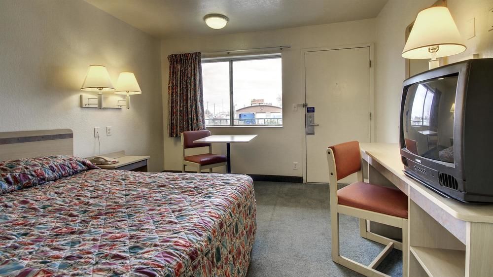 Red Carpet Inn Louisville North -Jeffersonville In Εξωτερικό φωτογραφία
