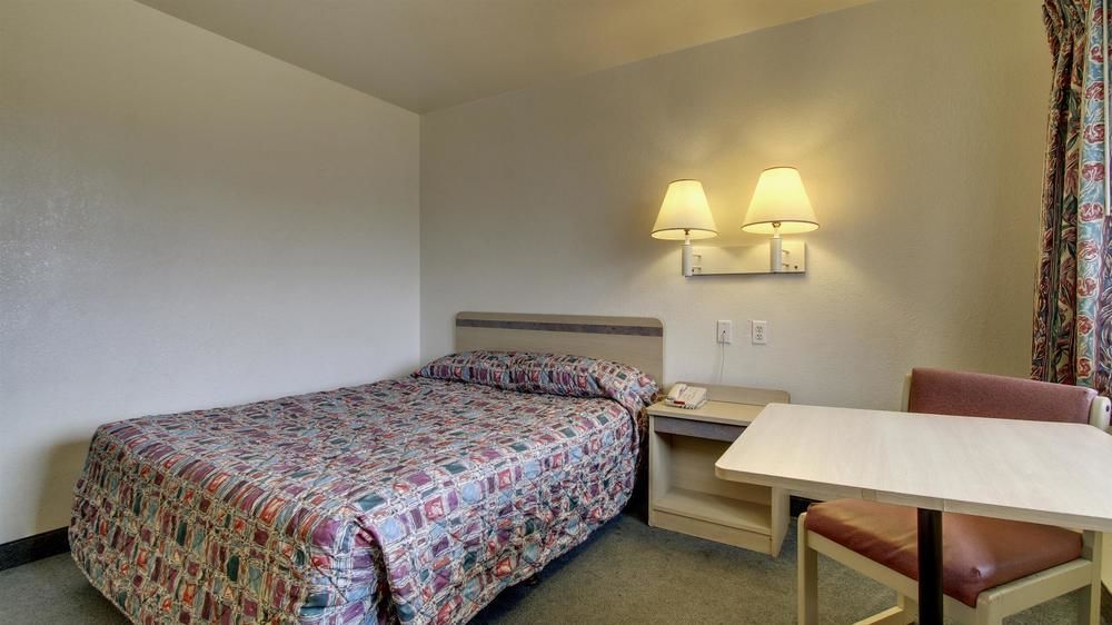 Red Carpet Inn Louisville North -Jeffersonville In Εξωτερικό φωτογραφία
